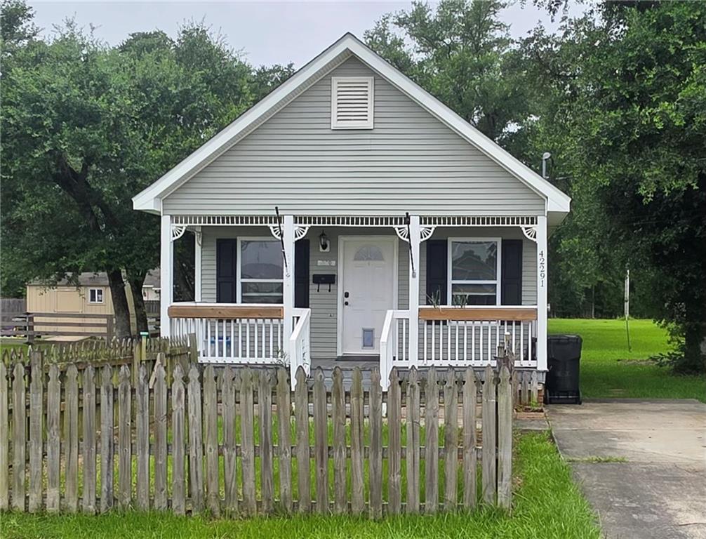 Homes for sale in Ponchatoula, LA | 42291 Joshua Dr, Ponchatoula, LA 70454 | MLS# 2563902