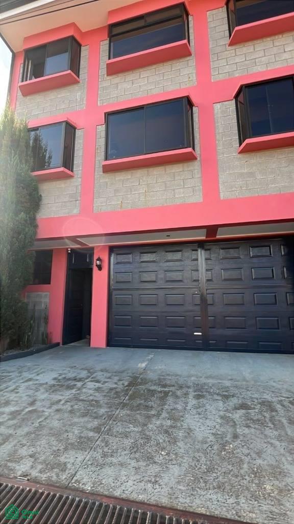5 bed Single Family Homes For Sale in Jimenez, Cartago - 1