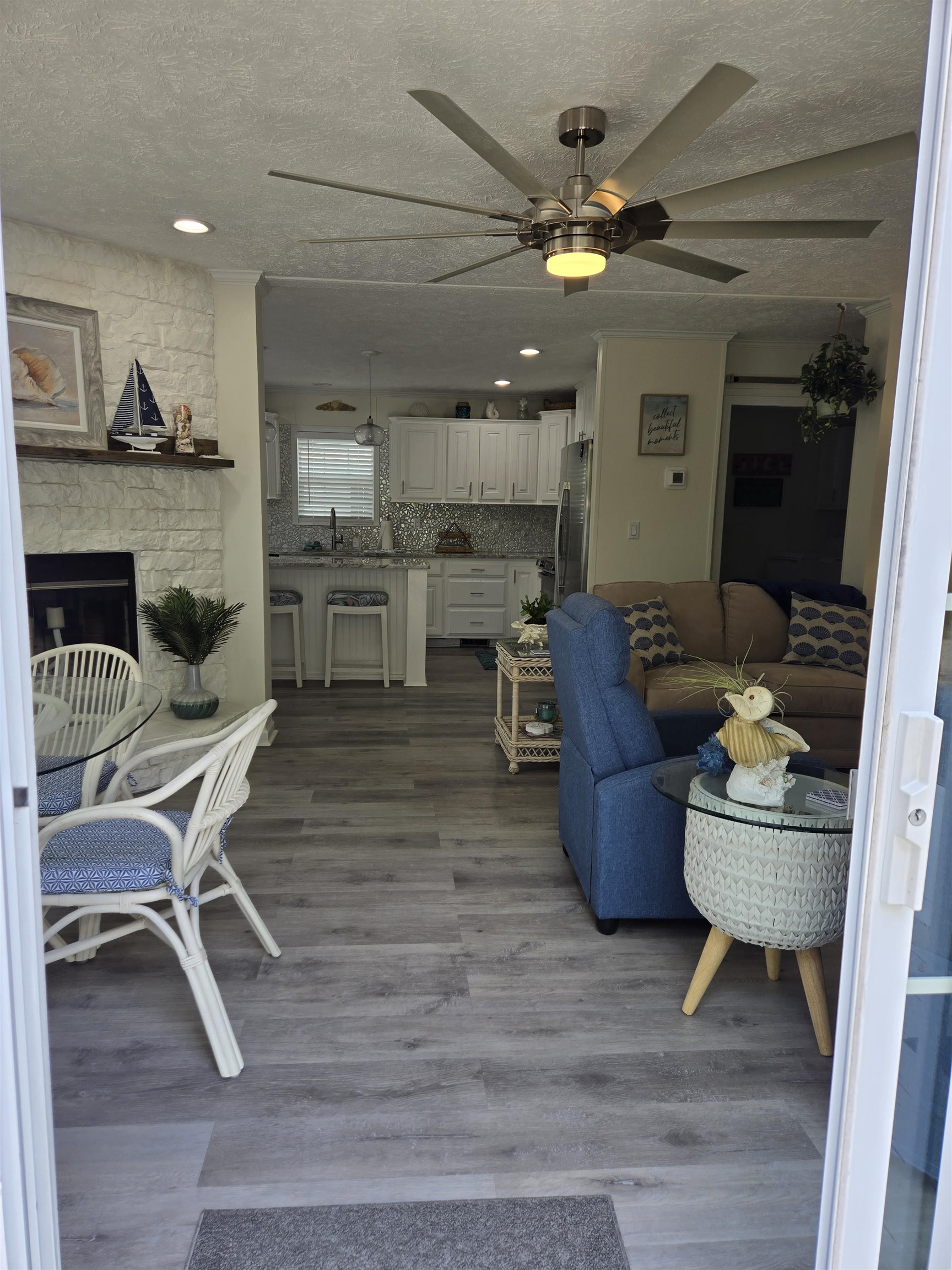 457 Banks Dr. 