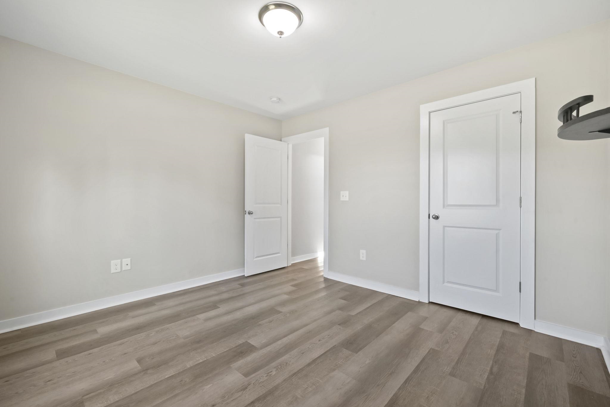 2615852 | Photo 21