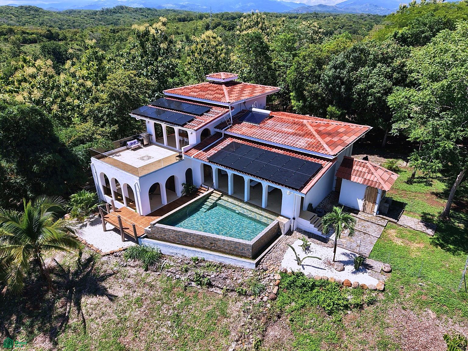 4 bed Single Family Homes For Sale in Puntarenas, Puntarenas - 1