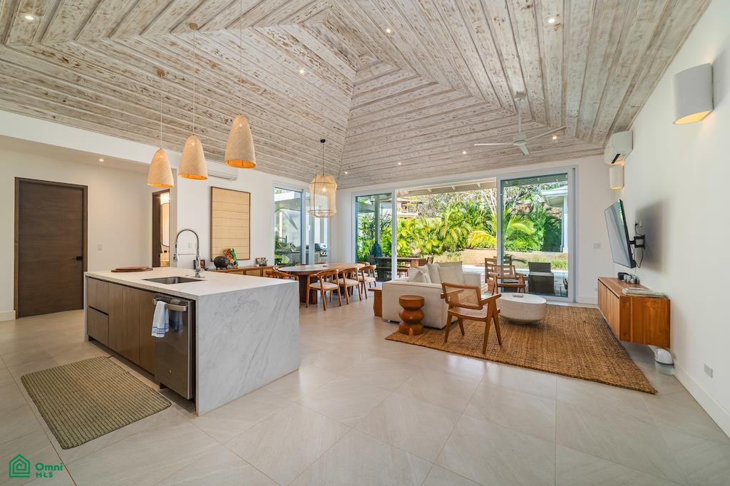 6 bed Single Family Homes For Sale in Santa Cruz, Guanacaste - 1