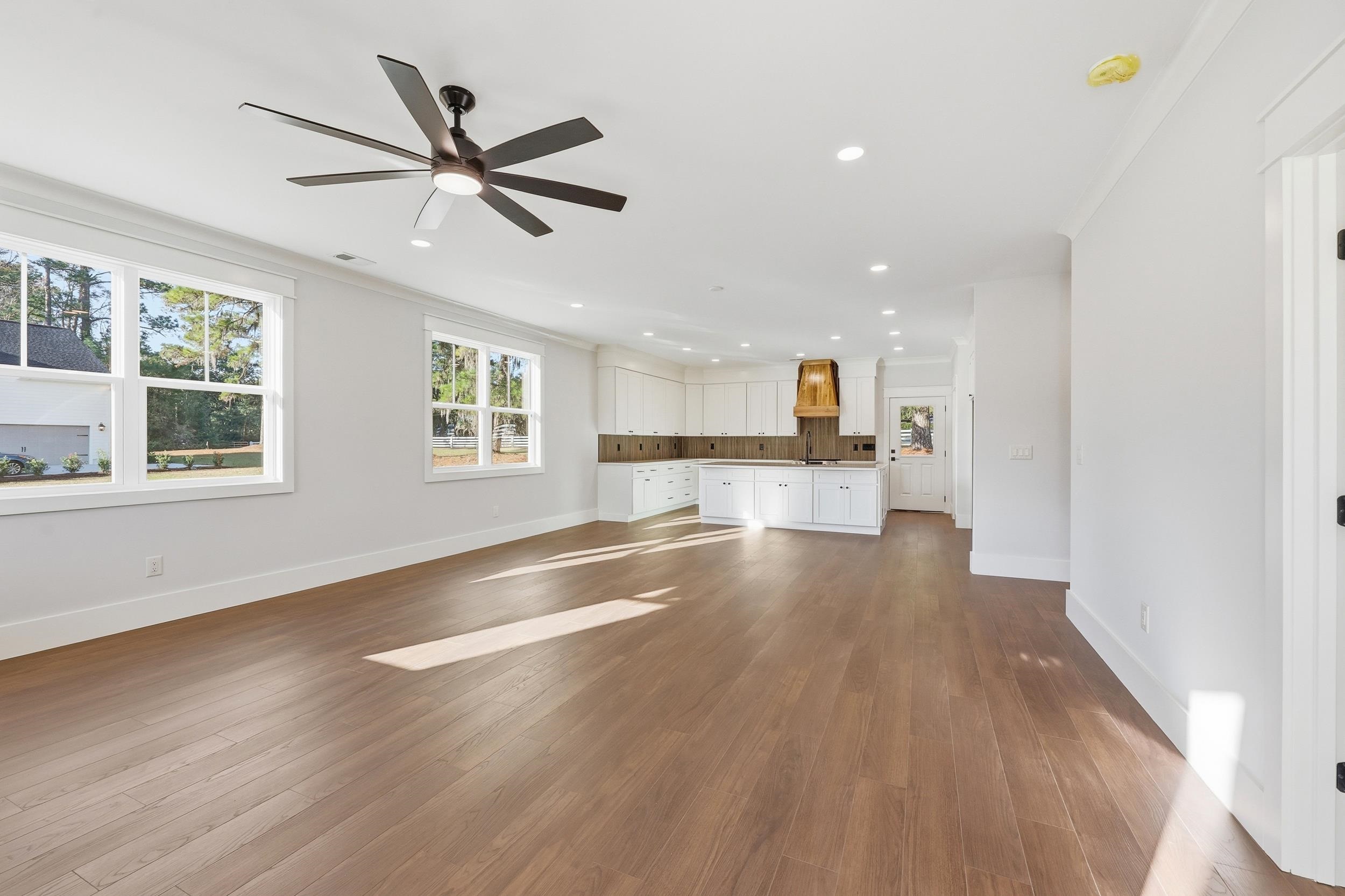 5th image of 813 Commanders Island Rd, Georgetown, SC 29440 | MLS# 2615945
