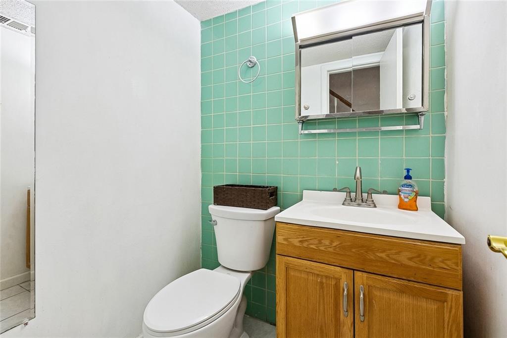 2nd image of 231 Wright Ave Ave, Gretna, LA 70056