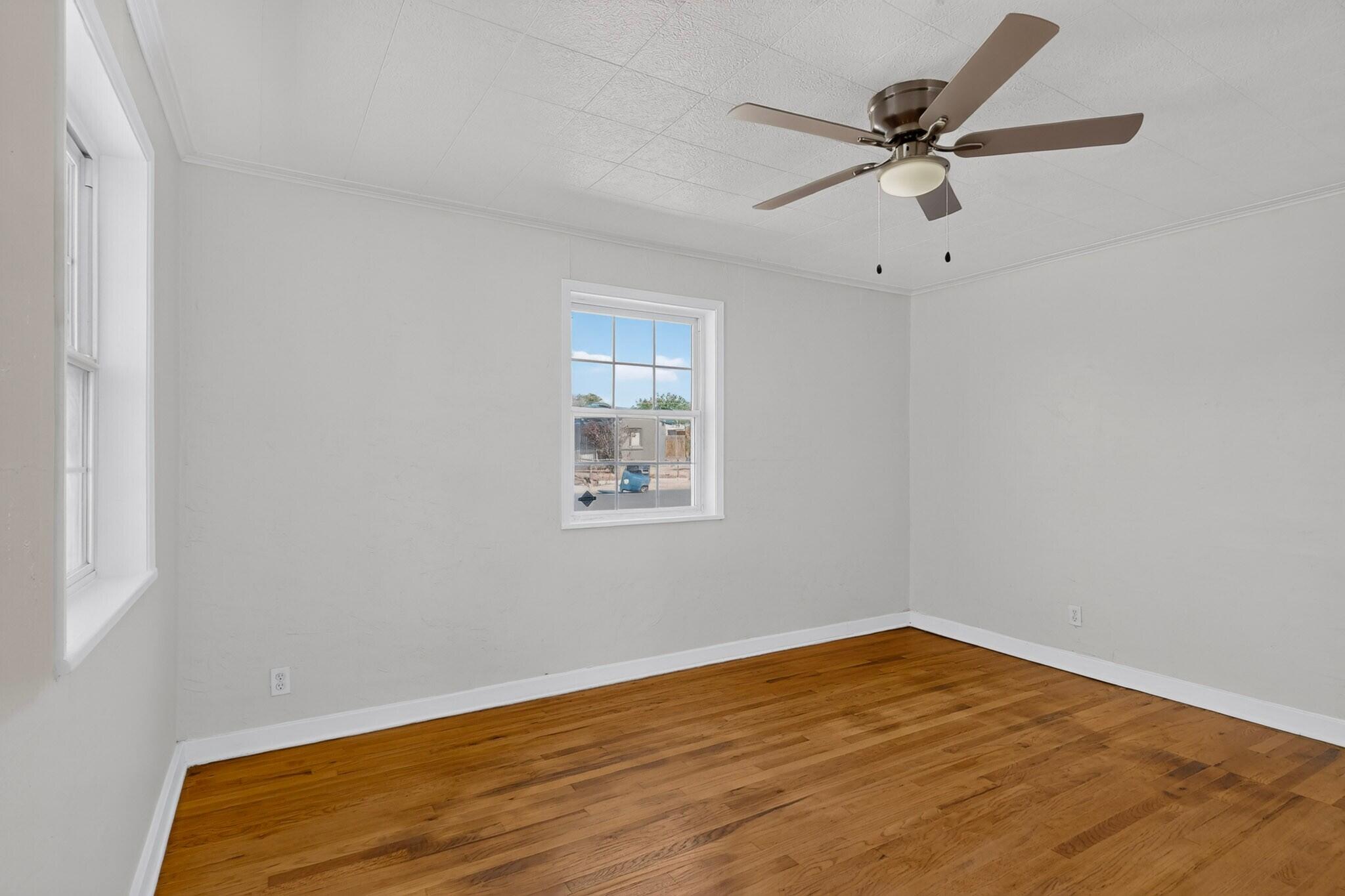 Photo 4 of Single family home for sale at 423 Alcazar St NE, Albuquerque, NM 87108 | MLS# 1106132 | Listing updated on 2026-09-15
