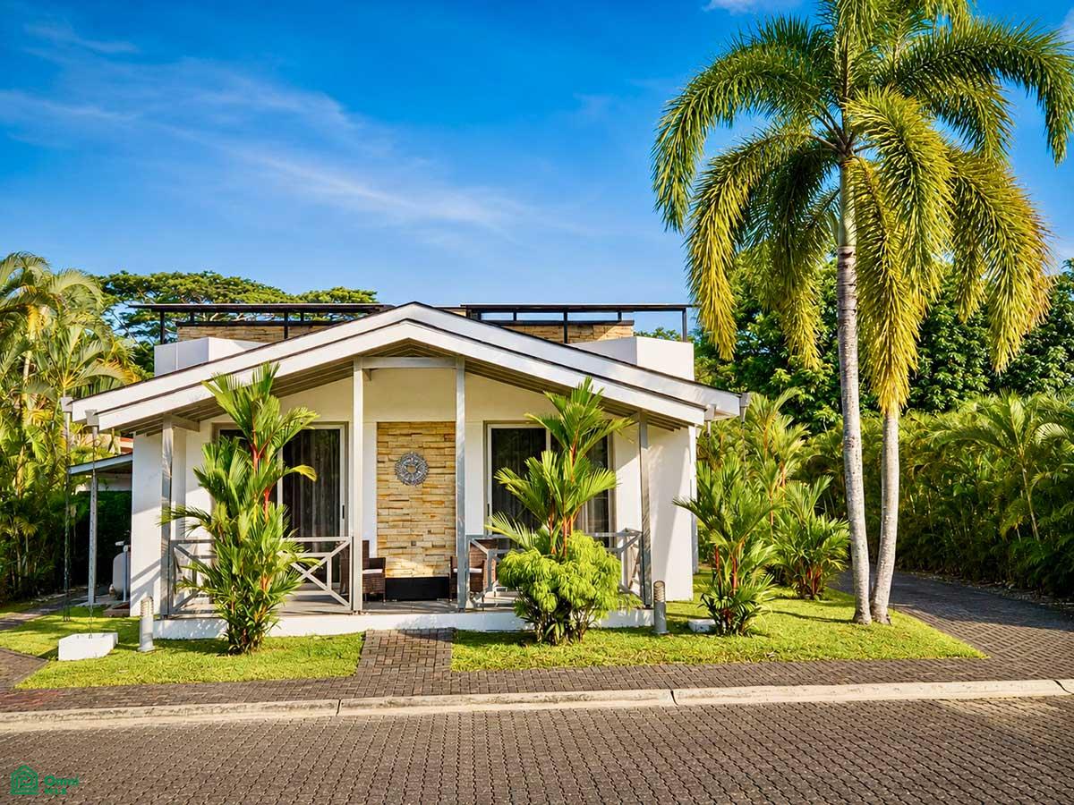 3 bed Single Family Homes For Sale in Puntarenas, Puntarenas - 1
