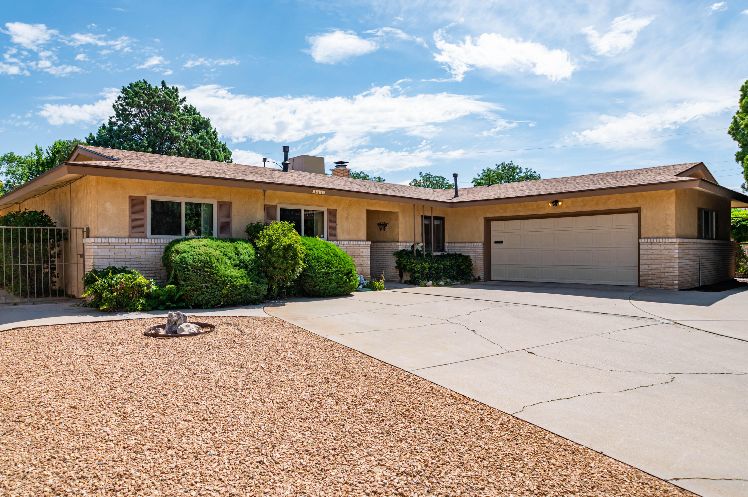 1612 Boatright Drive NE Albuquerque, NM 87112
