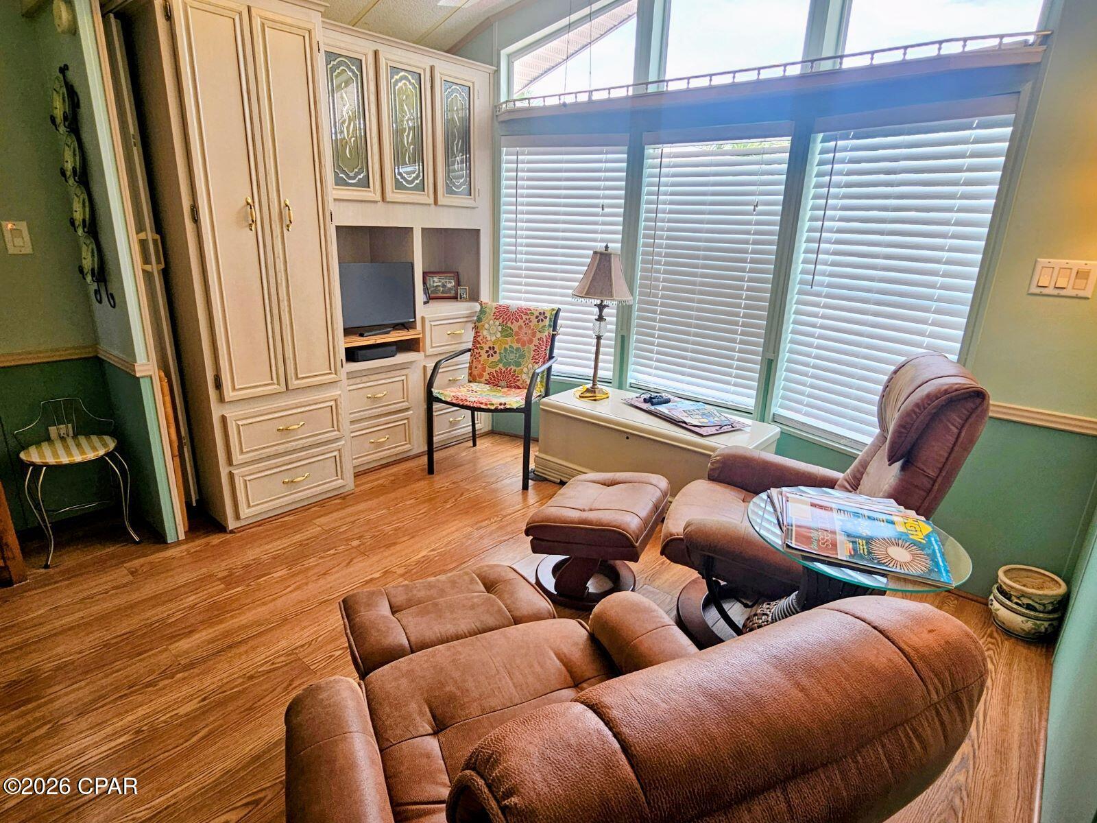 27 Gulf Drive, Panama City Beach, FL 32413 thumbnail, photo 16 of 38
