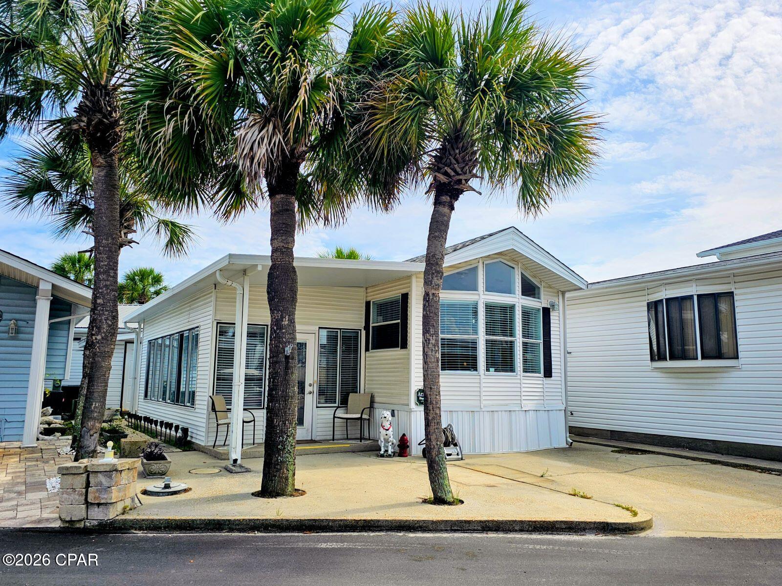 27 Gulf Drive, Panama City Beach, FL 32413 thumbnail, photo 2 of 38