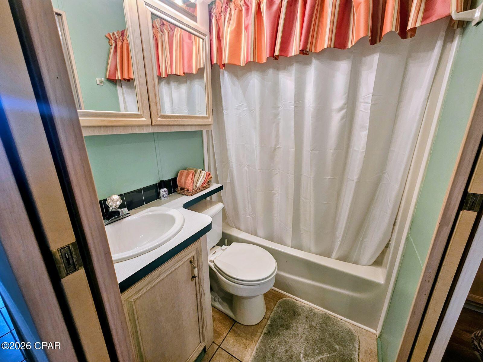 27 Gulf Drive, Panama City Beach, FL 32413 thumbnail, photo 6 of 38