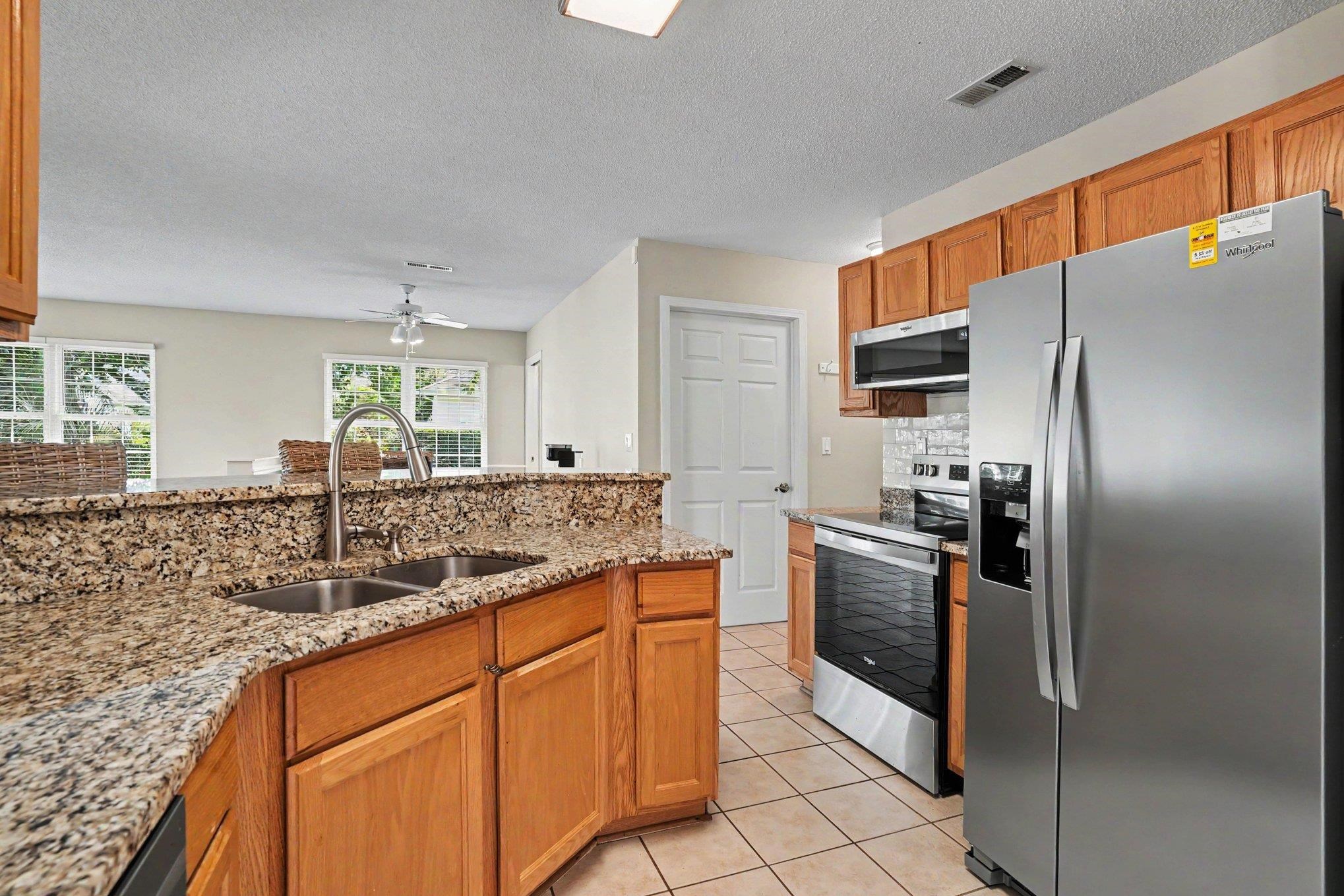 2616183 | Photo 18