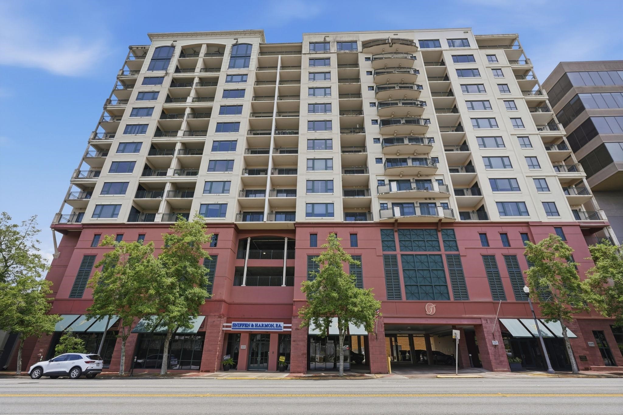 121 N Monroe Street PH2, Tallahassee, FL, 