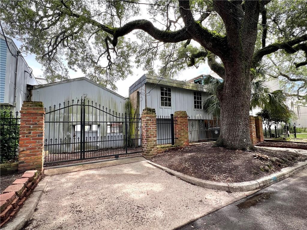 2nd image of 162 166 S Roadway St, New Orleans, LA 70124 | MLS# 2565064