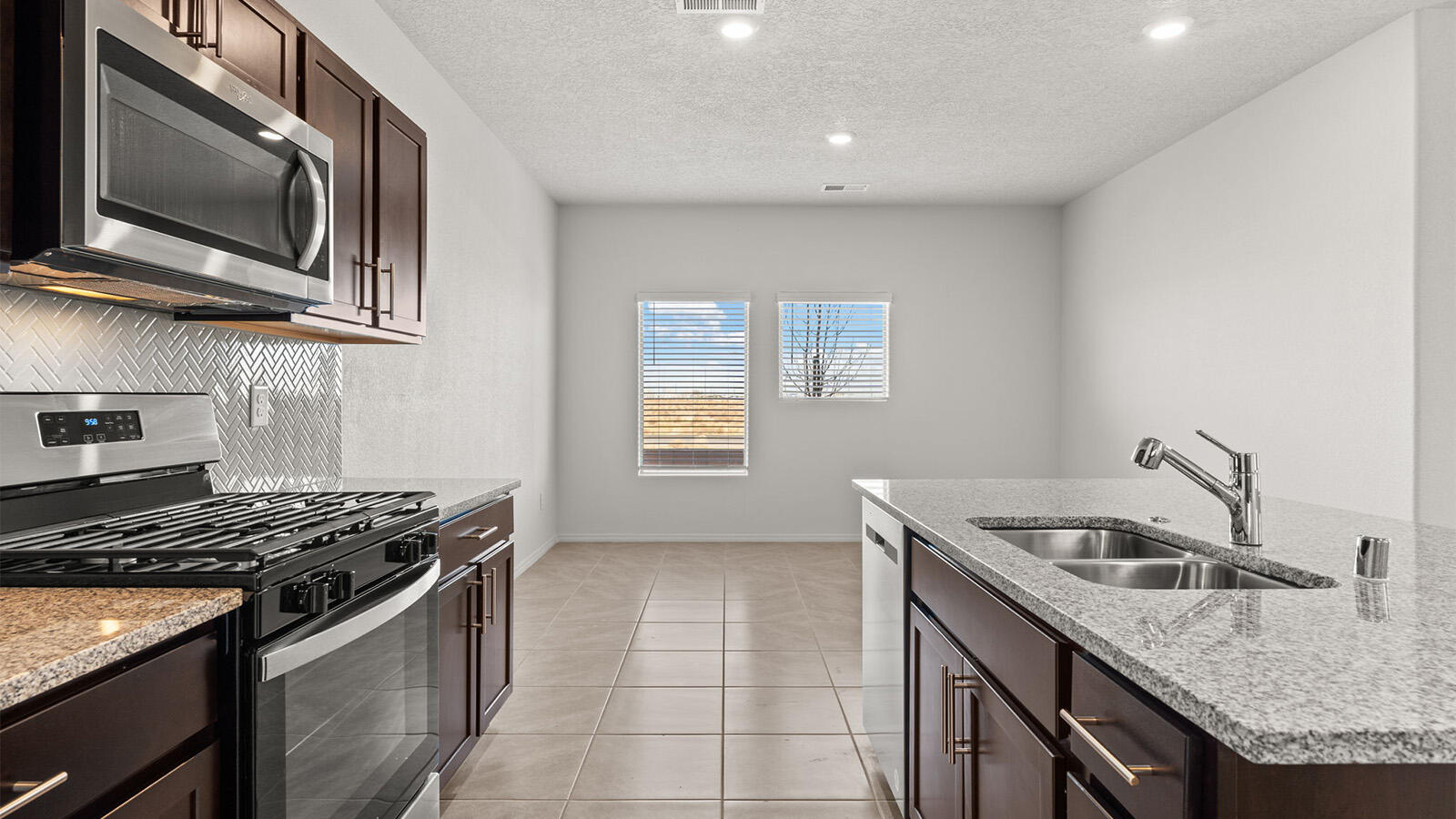 3rd image of 6018 Gilpin Dr Se, Albuquerque, NM 87106 | MLS# 1106327