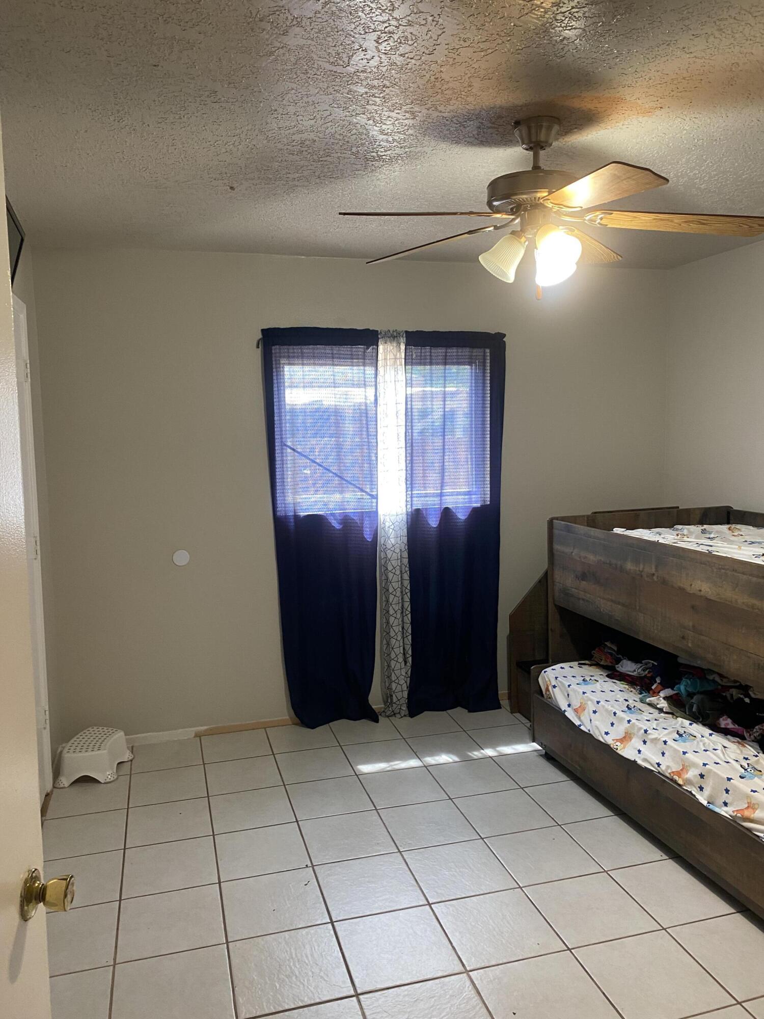 Photo 9 — 1129 Pine Court SE