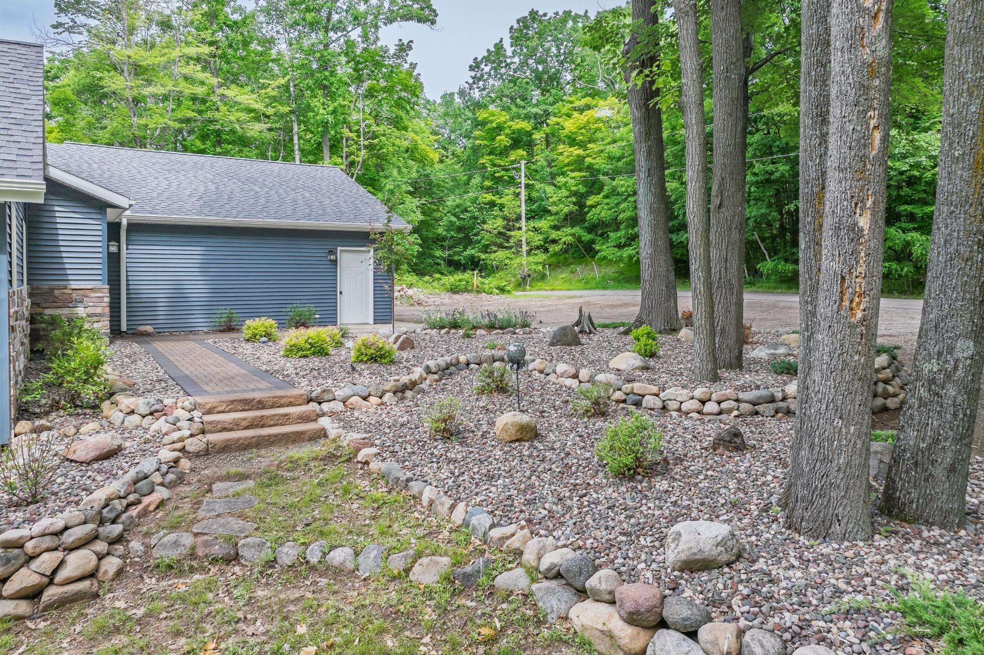 Round Lake (R) Property 6613 Round Lake Rd Photo 38