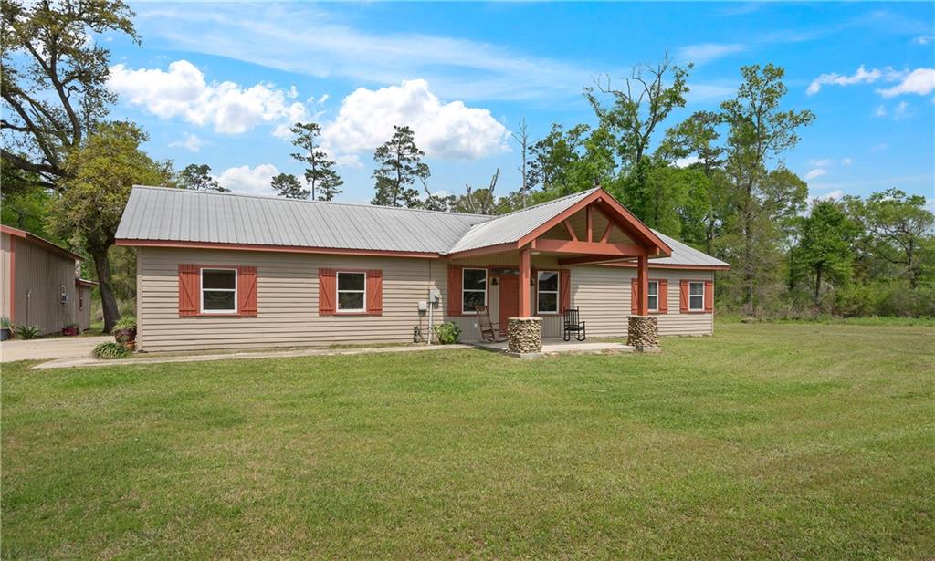 Photo 3 of Single family home for sale at 19243 Sisters Rd, Ponchatoula, LA 70454 | MLS# 2564811 | Listing updated on 2026-09-16