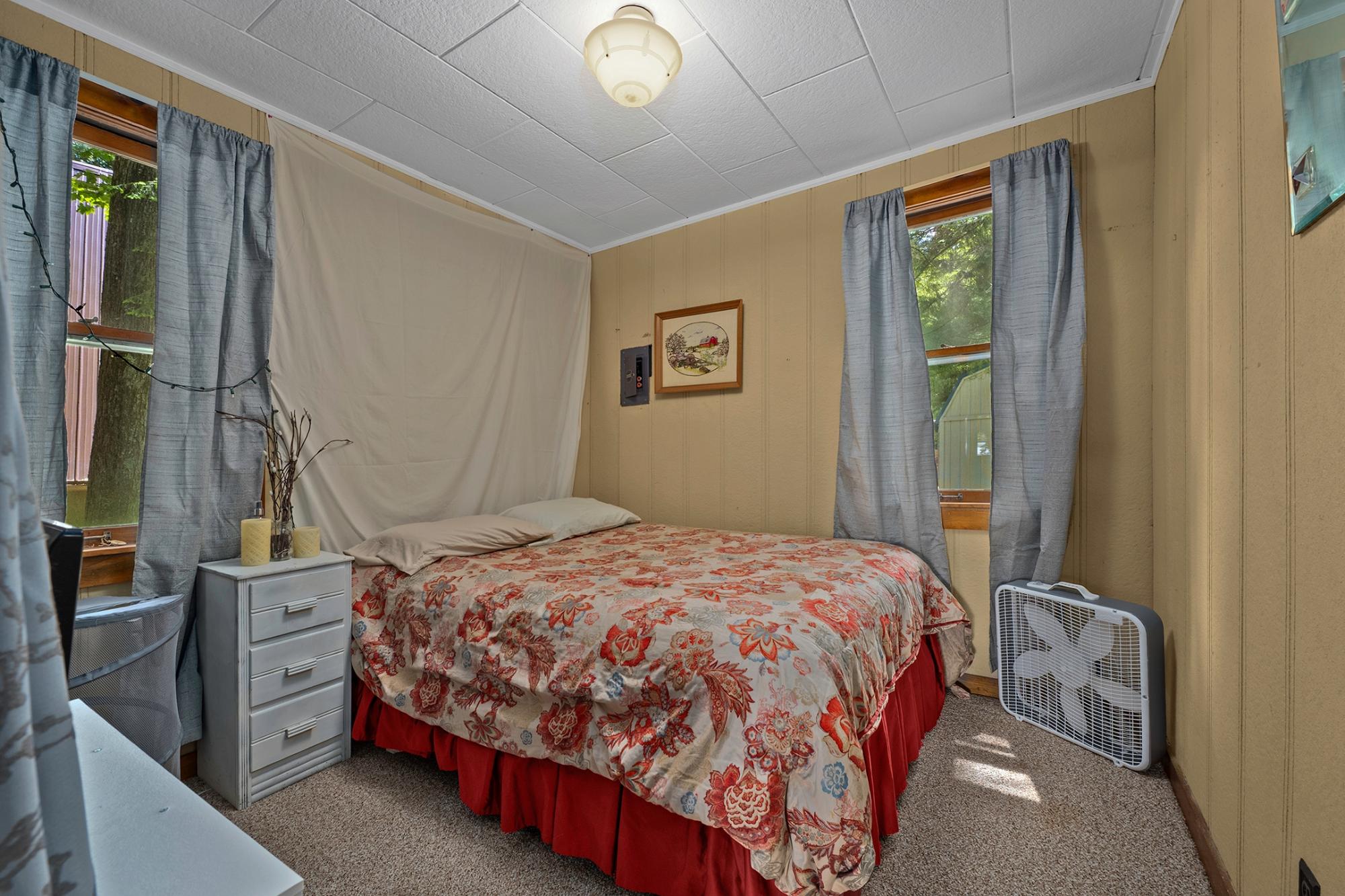 Laurel Lake Property 706 Laurel Ln Photo 9