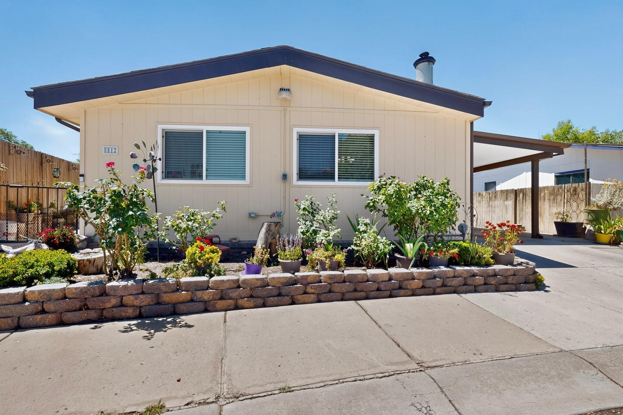 8512 Stream Street, Albuquerque NM 87113