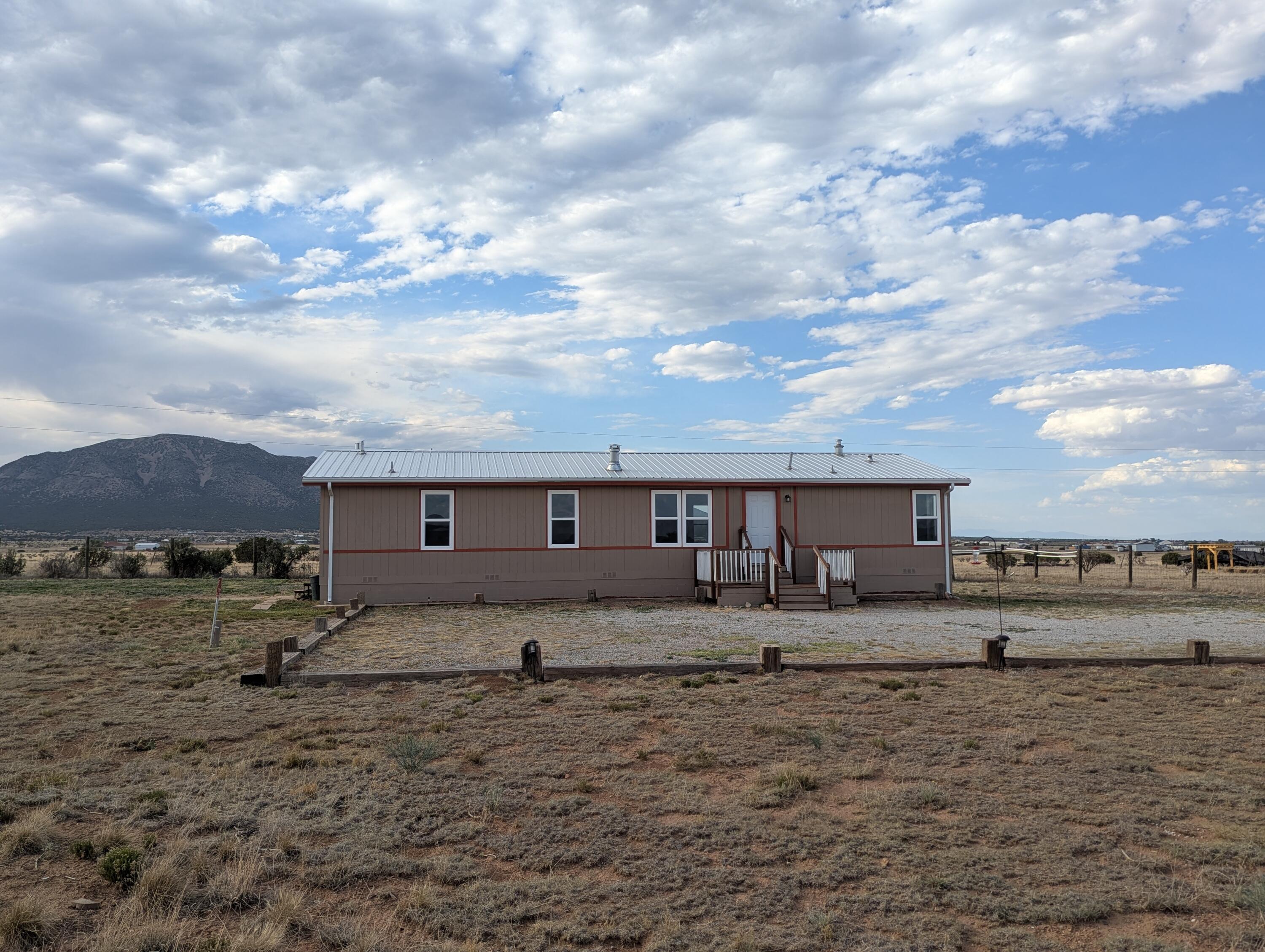 Homes for sale in Edgewood, NM | 5 Northland Rd, Edgewood, NM 87015 | MLS# 1106435
