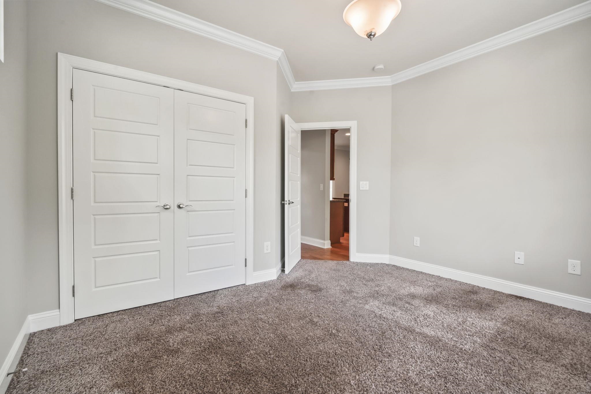 2616503 | Photo 29