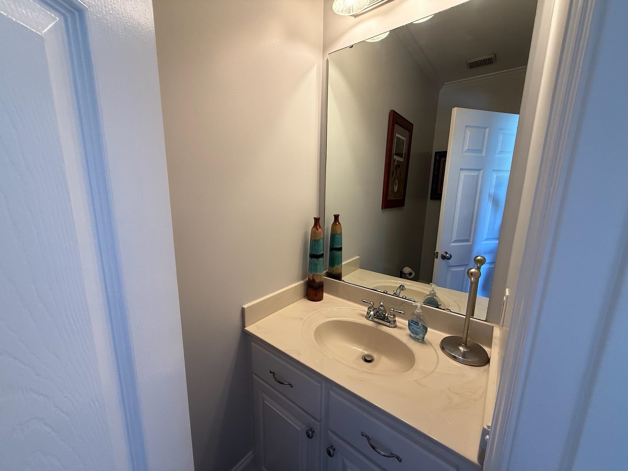 2616549 | Photo 46