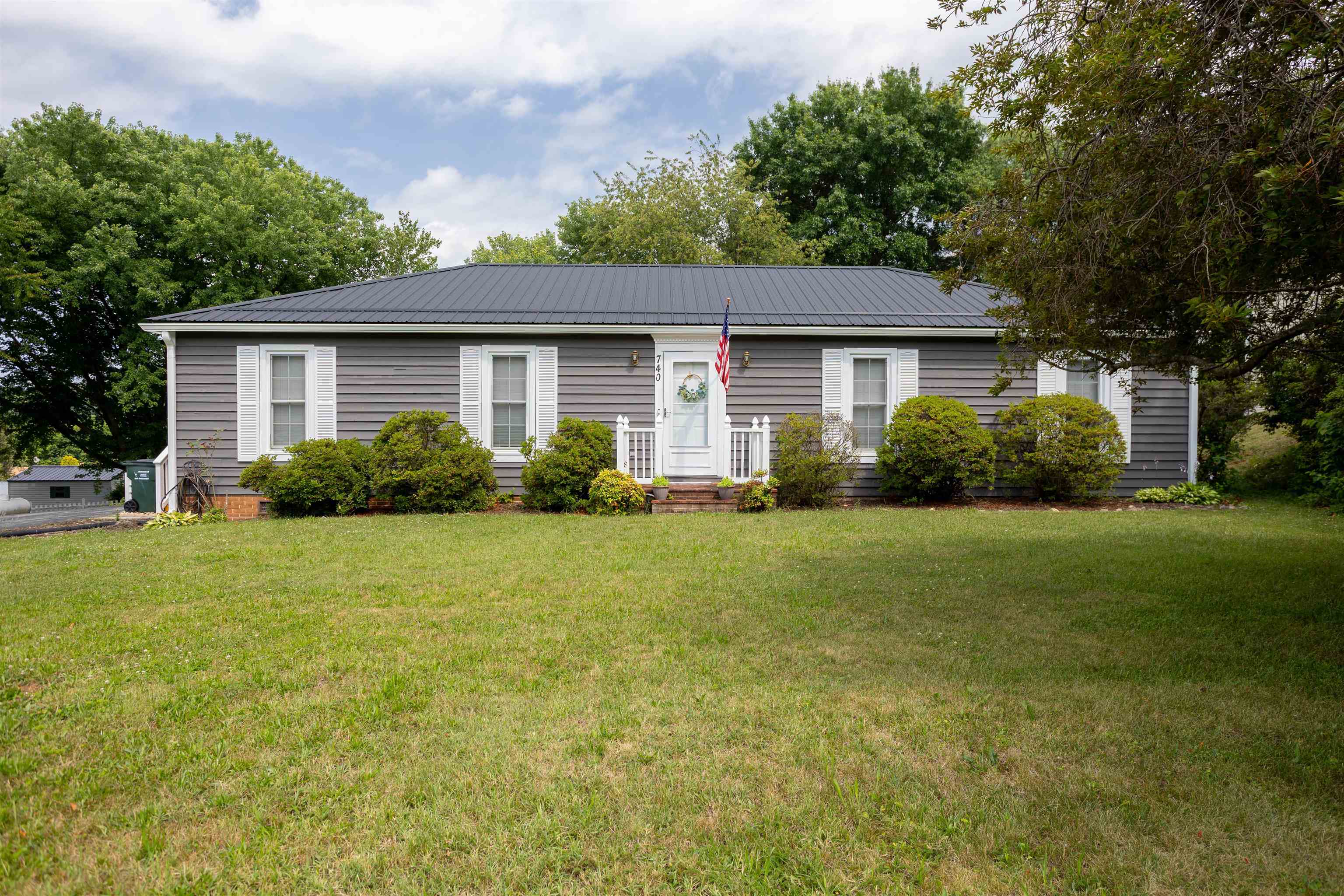 740 Old Greenville Rd