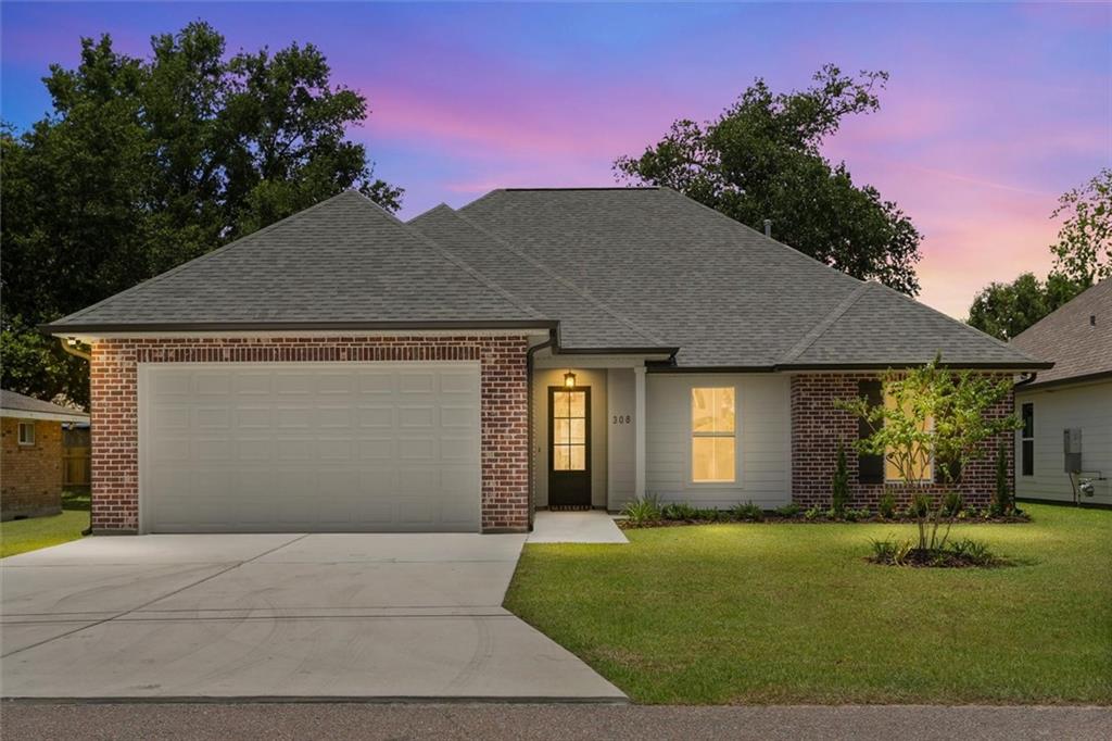 Homes for sale in Luling, LA | 308 St Anthony St, Luling, LA 70070 | MLS# 2565372