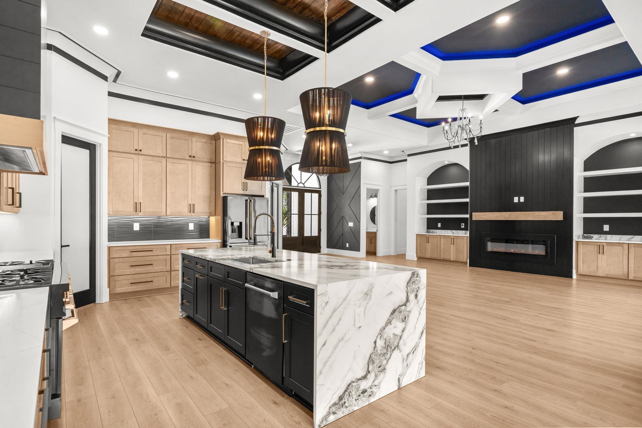 2616614 | Photo 16