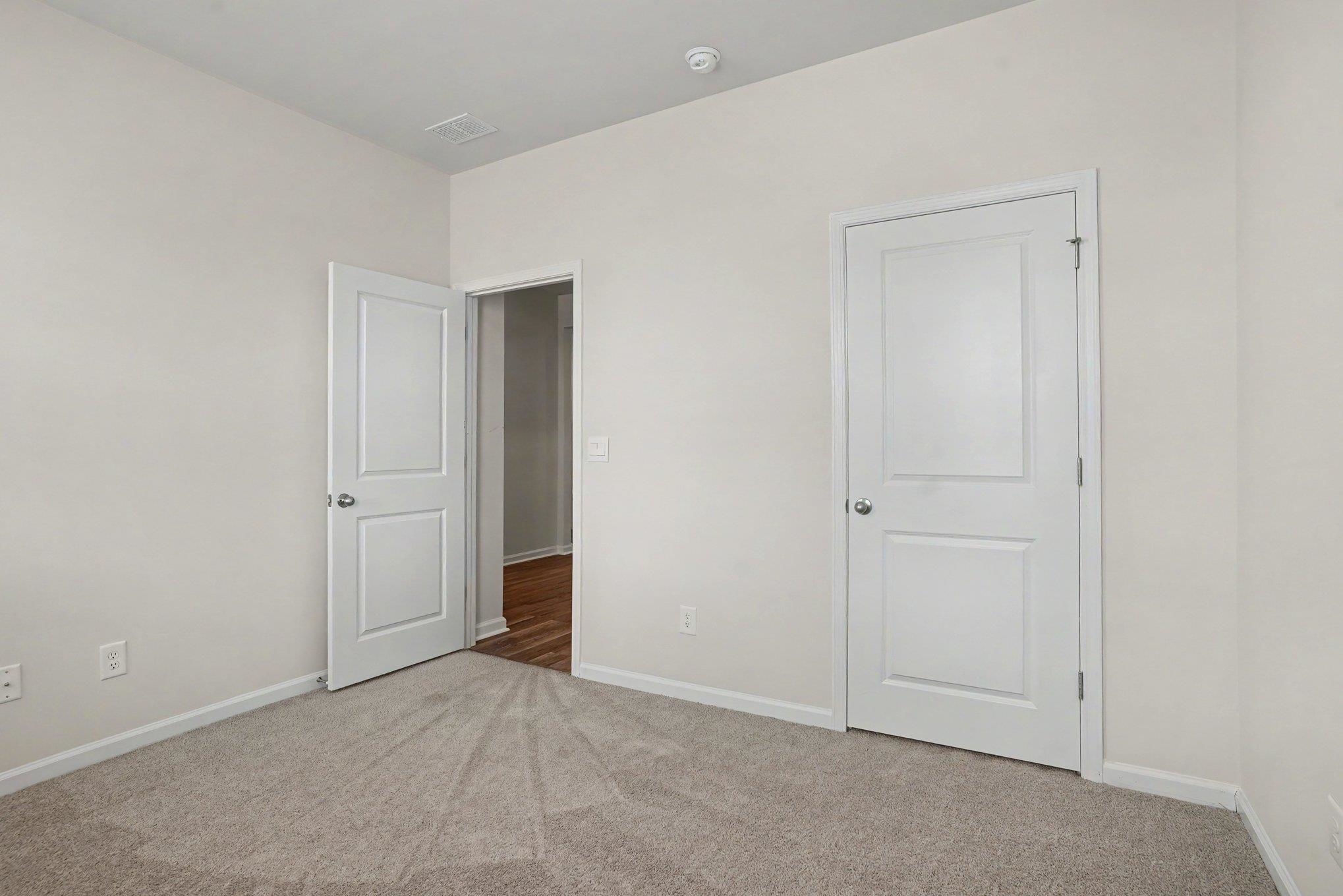 2616651 | Photo 27
