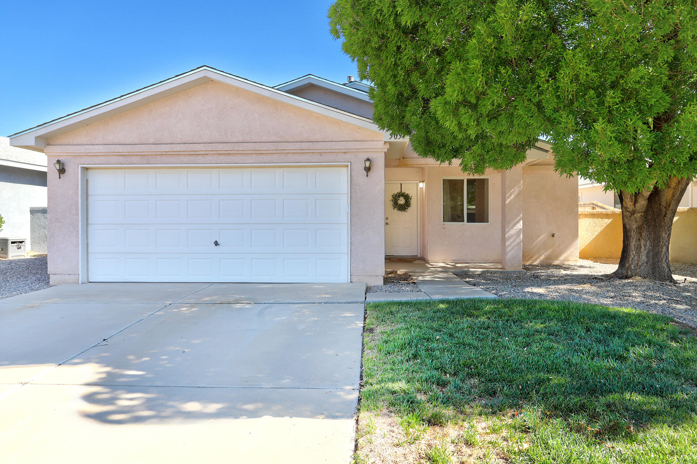 505 Cimarron Meadows Drive NE Rio Rancho, NM 87144
