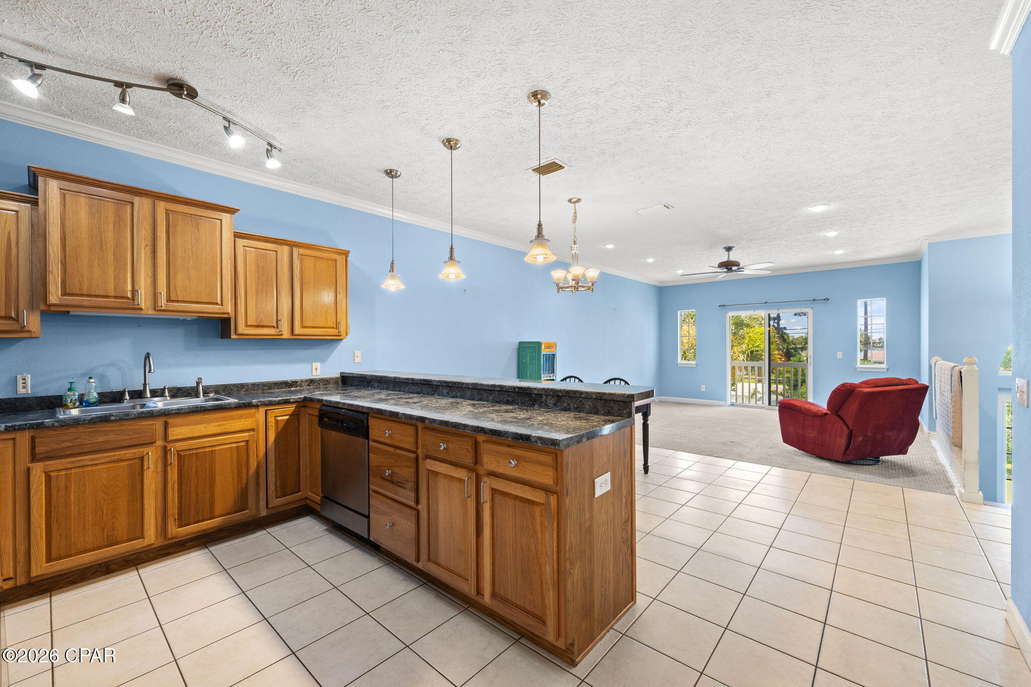 6220 N Lagoon Drive, Panama City Beach, FL 32408 thumbnail, photo 12 of 30