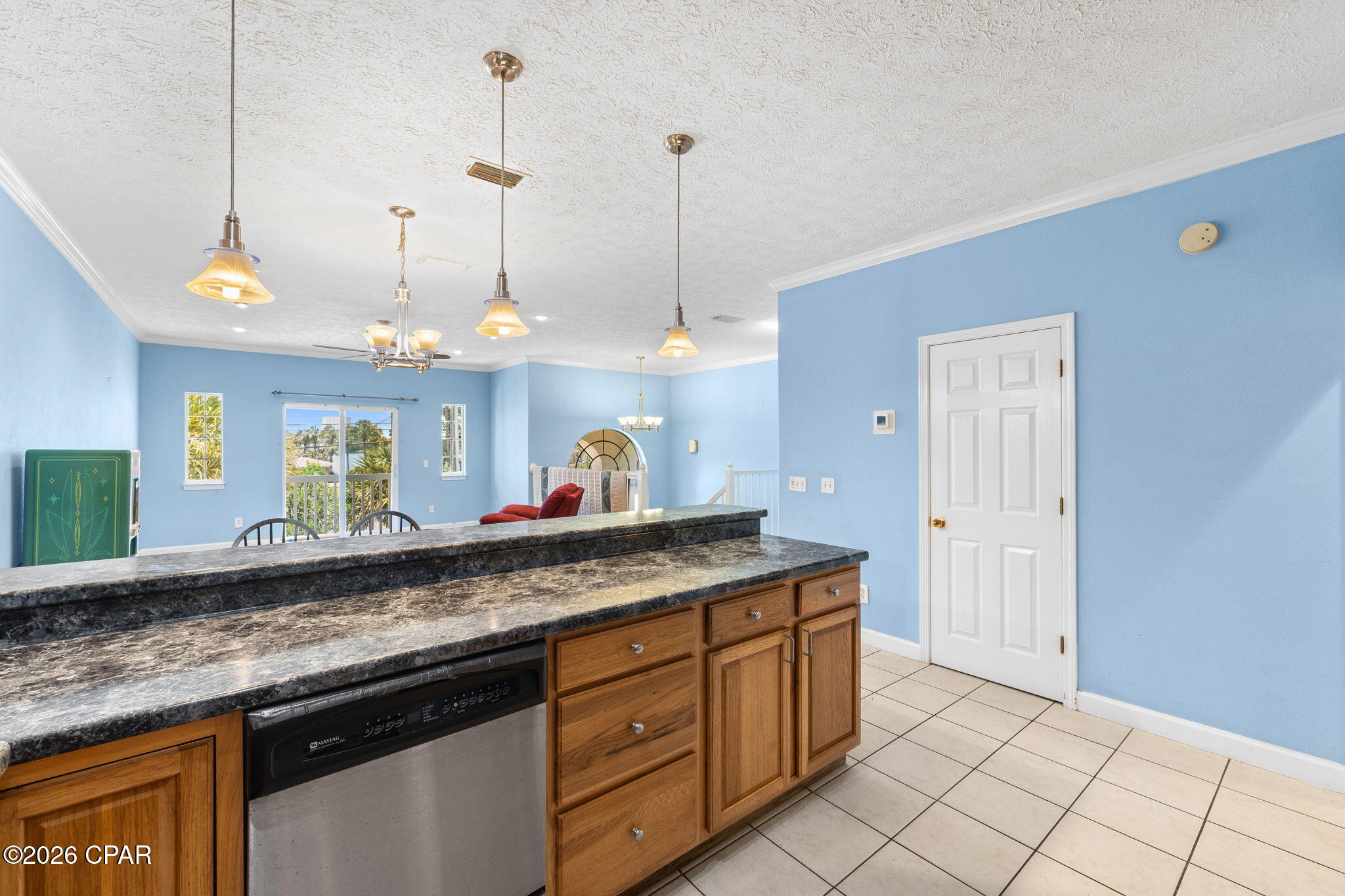 6220 N Lagoon Drive, Panama City Beach, FL 32408 thumbnail, photo 13 of 30