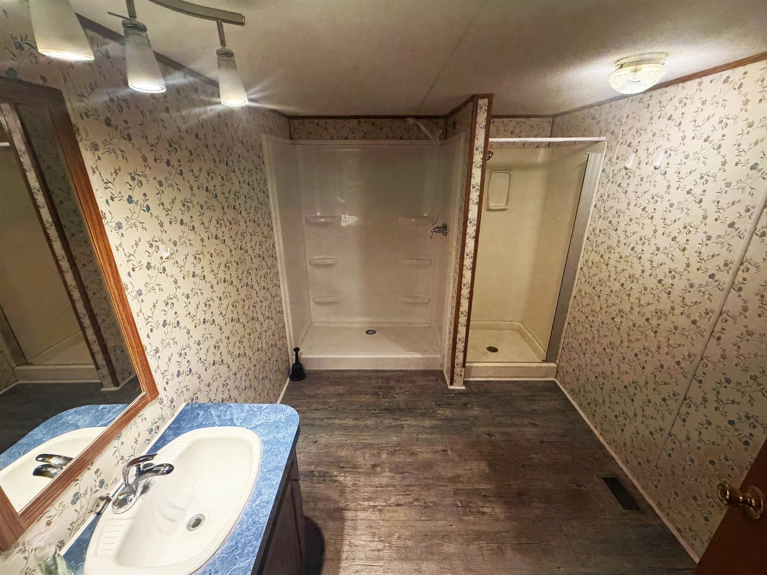 2616749 | Photo 26