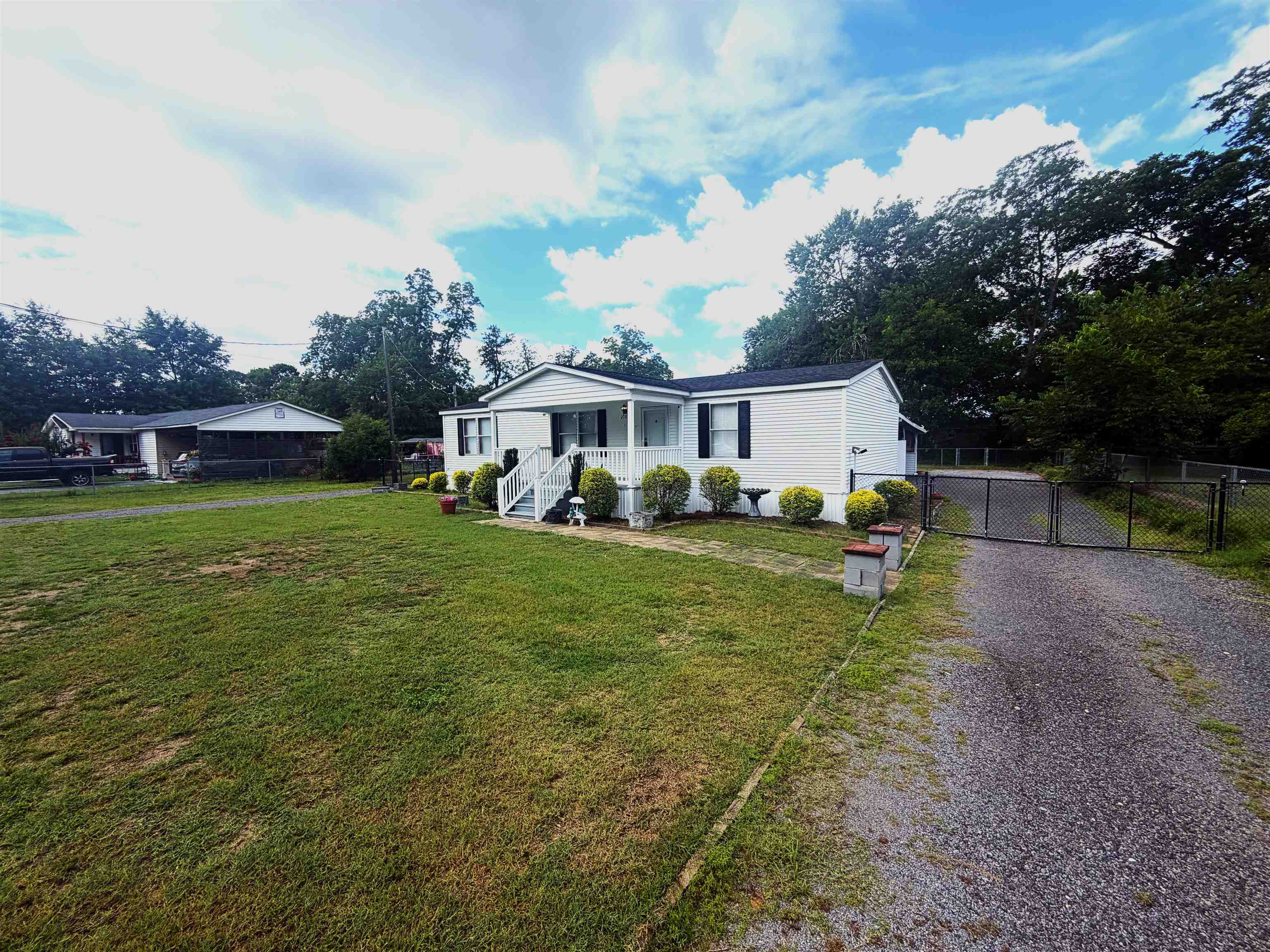2616749 | Photo 29