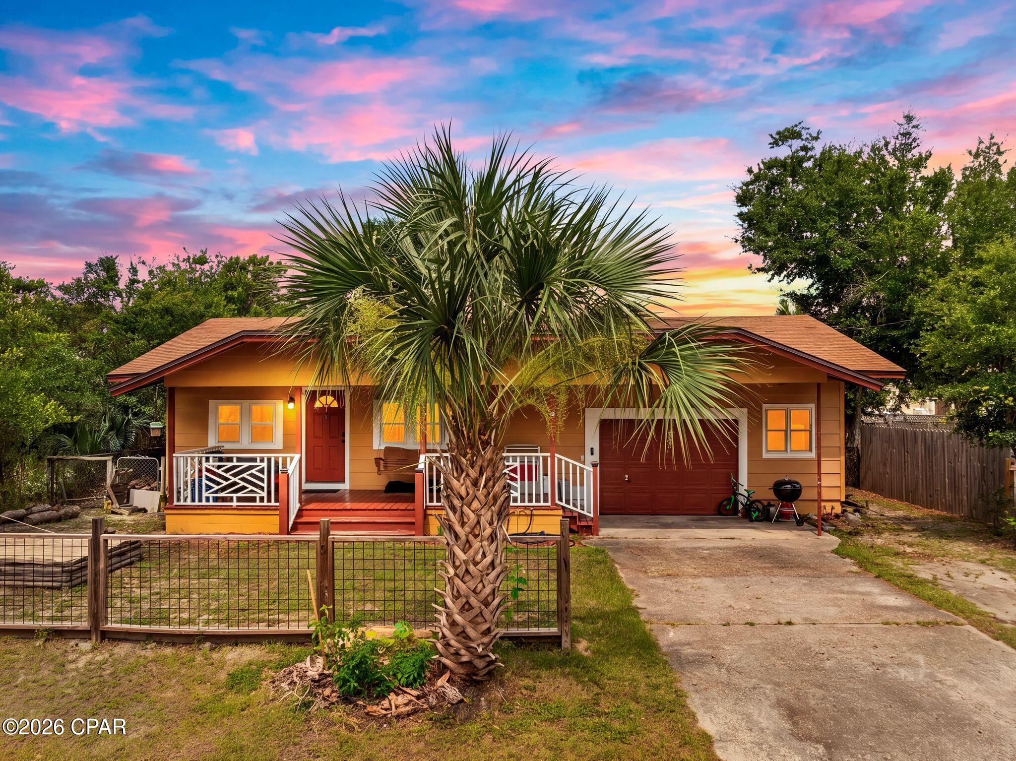 1707 Chestnut Avenue, Panama City, FL 32405