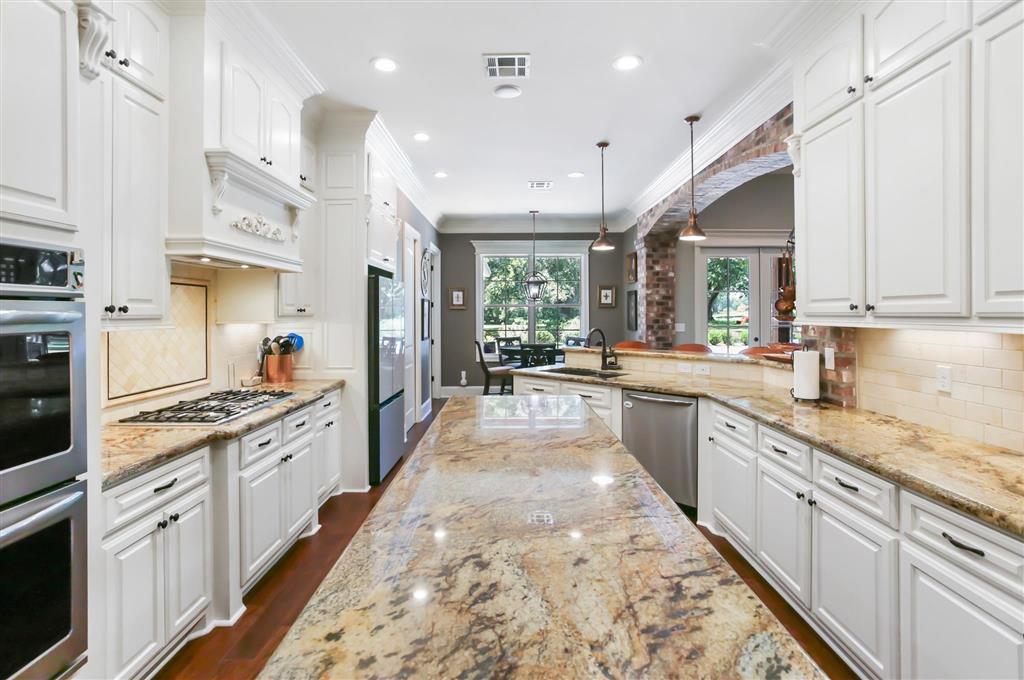 5457 Moulin Rouge Drive — photo 3