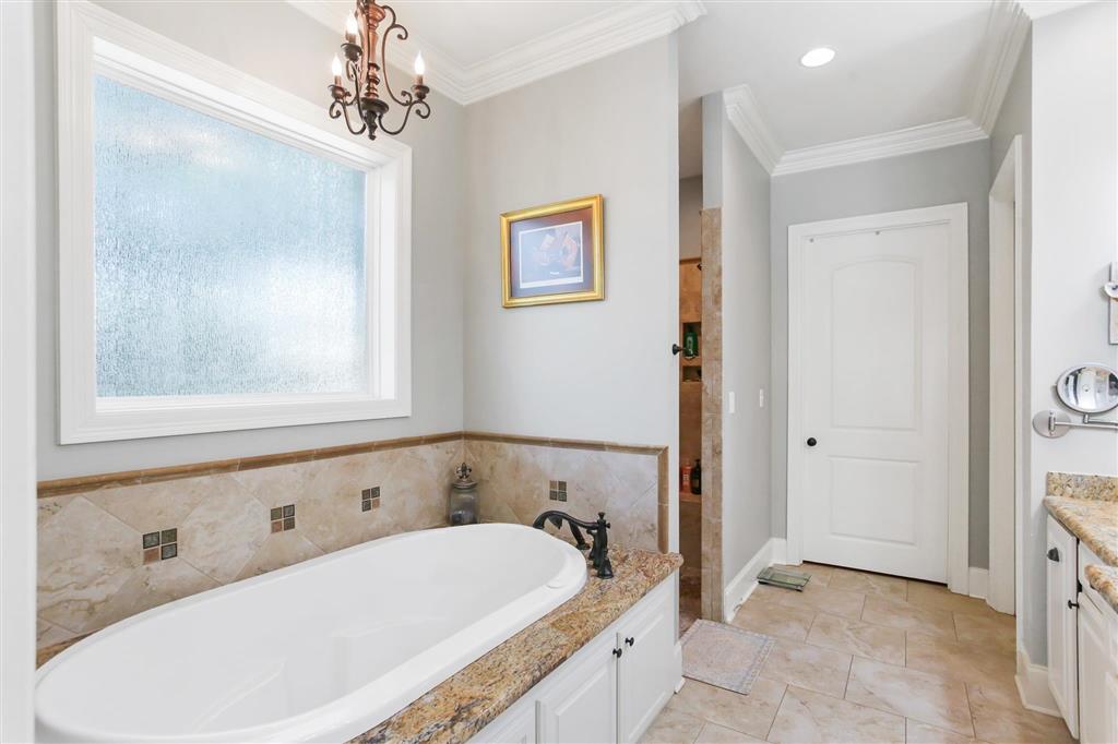 5457 Moulin Rouge Drive — photo 5