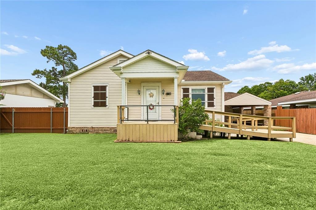 Photo 1 of Sale Pending at 105 Yorke St, Belle Chasse, LA 70037 | MLS# 2566101 | Listing updated on 2026-09-10