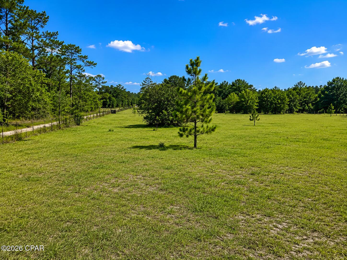 183 Deer Trail, Defuniak Springs, FL 32433