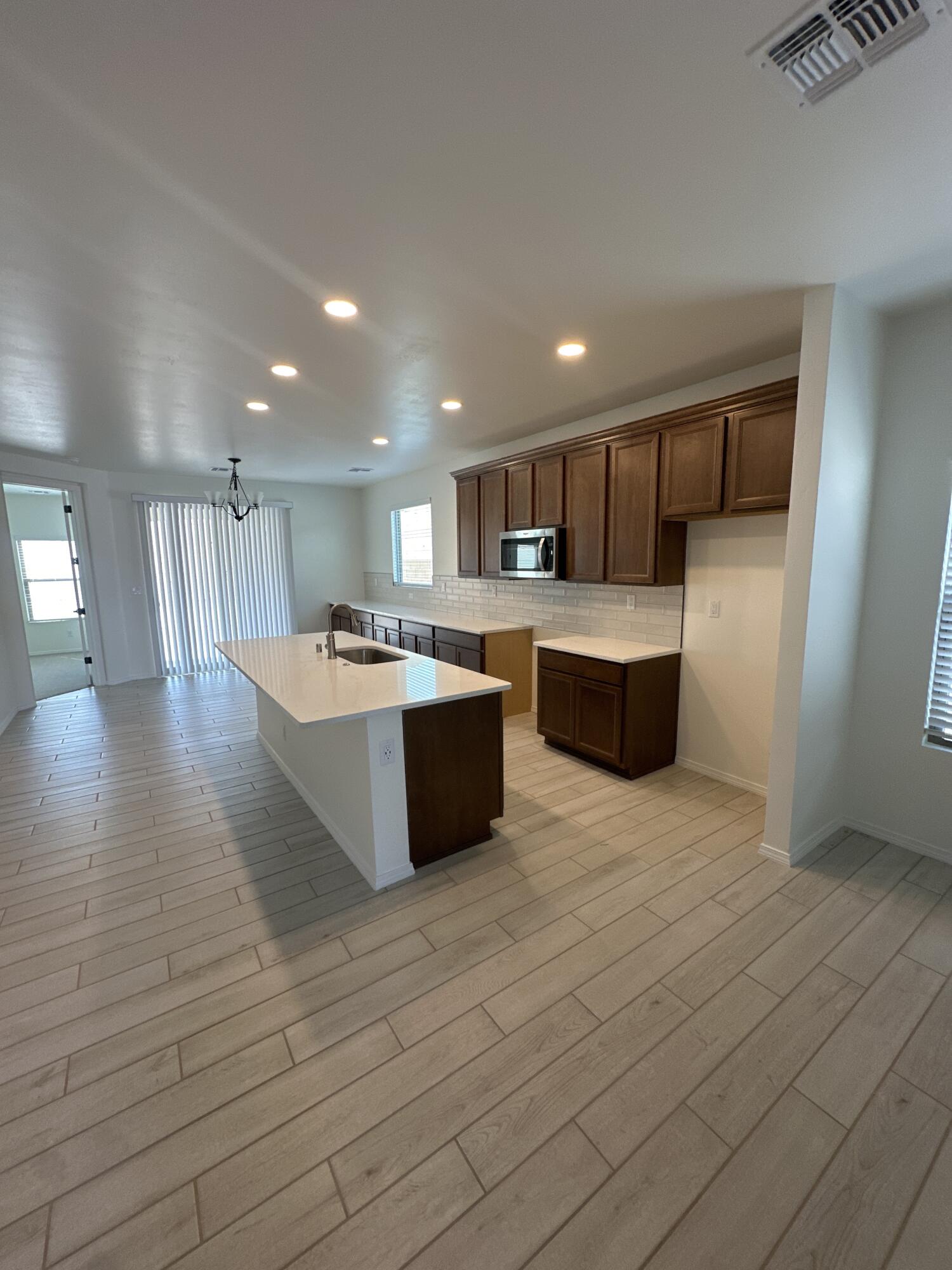 Photo 3 of Single family home for sale at 1541 Valle De Colores St Nw, Los Lunas, NM 87031 | MLS# 1106696 | Listing updated on 2026-10-21
