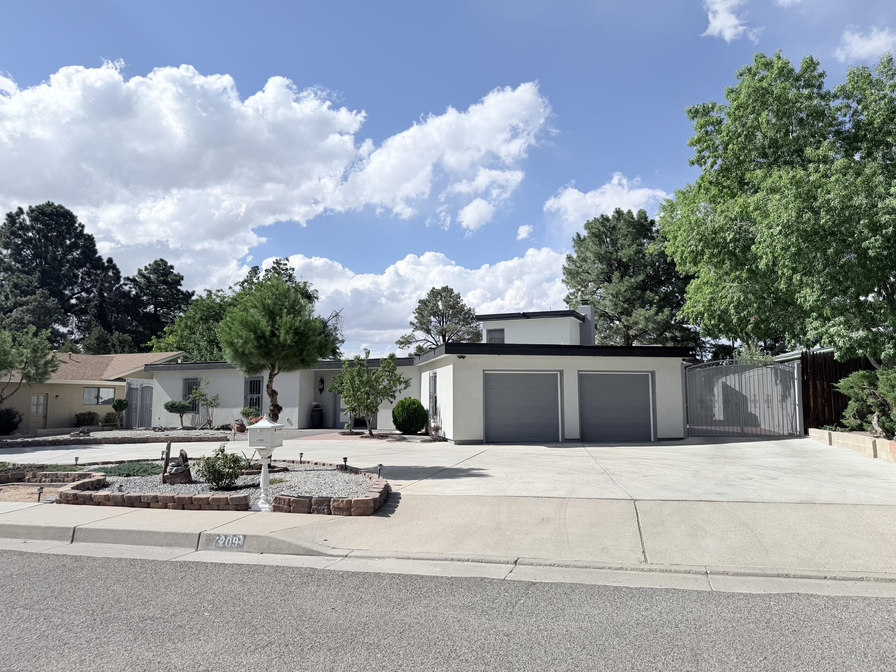 7209 Vista Del Arroyo Avenue, Albuquerque NM 87109
