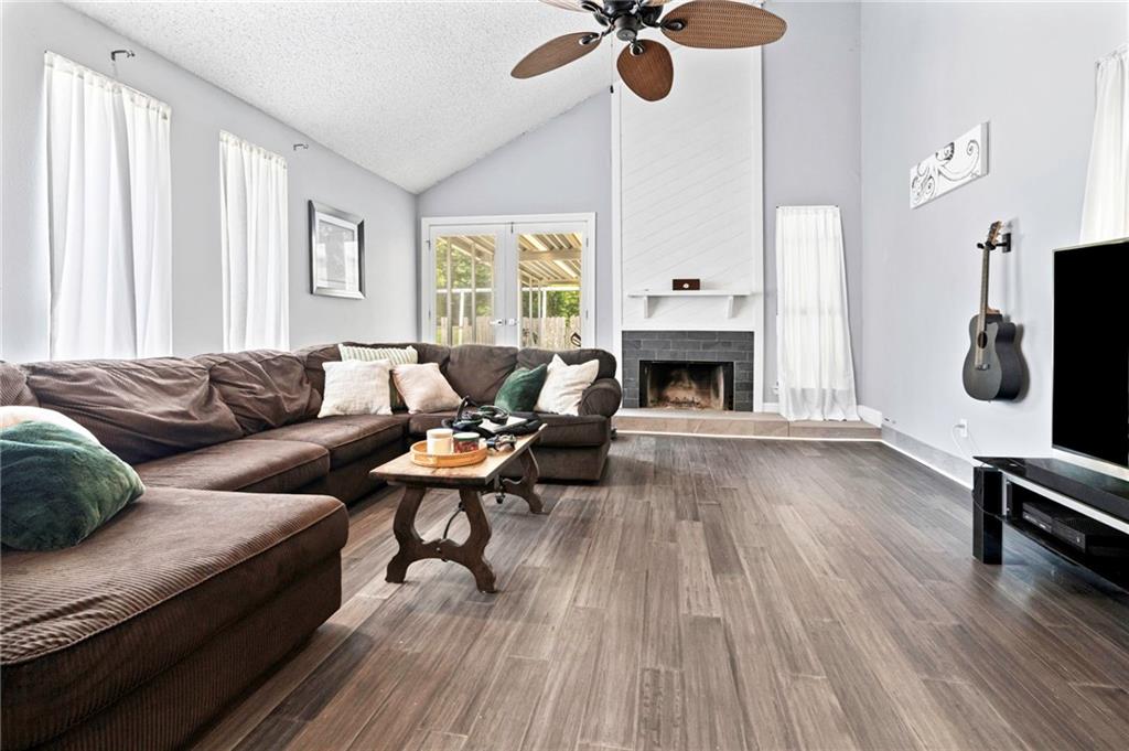 Photo 2 of Single family home for sale at 268 Dunleith Dr, Destrehan, LA 70047 | MLS# 2565593 | Listing updated on 2026-09-13