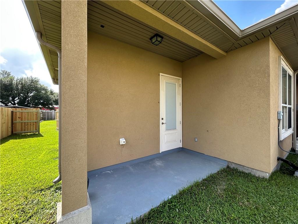 Homes for sale in Luling, LA | 10 Francis Ln, Luling, LA 70070 | MLS# 2566509