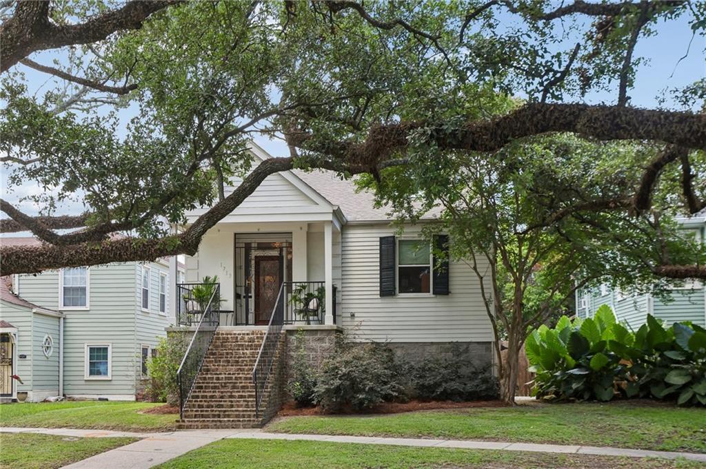 1713 S NORMAN C FRANCIS Parkway