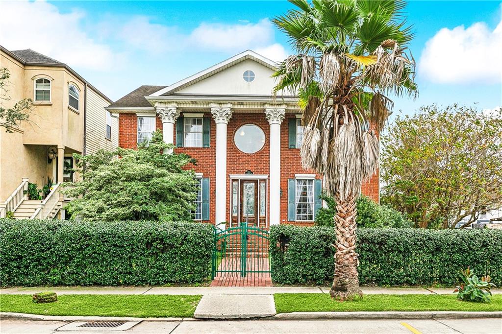 4232 FONTAINEBLEAU Drive