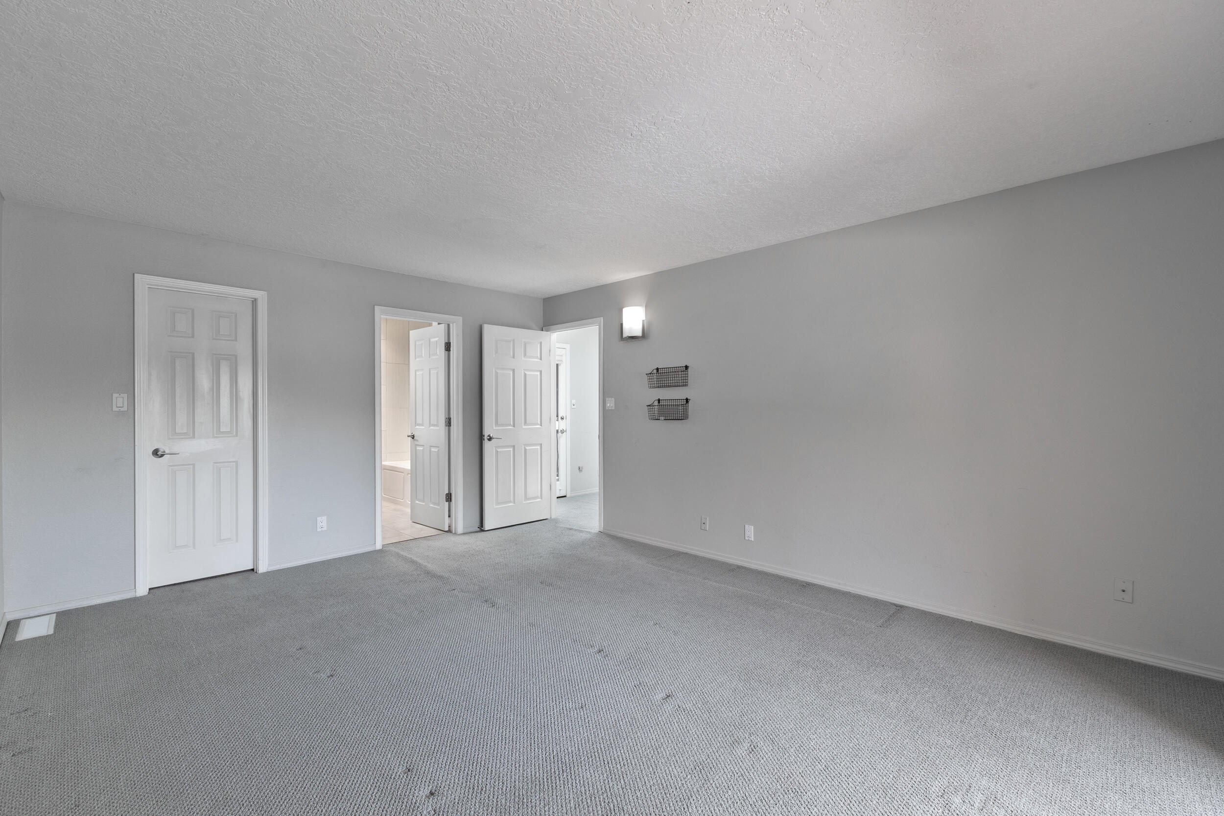 Photo 16 — 11109 Malaguena Lane NE