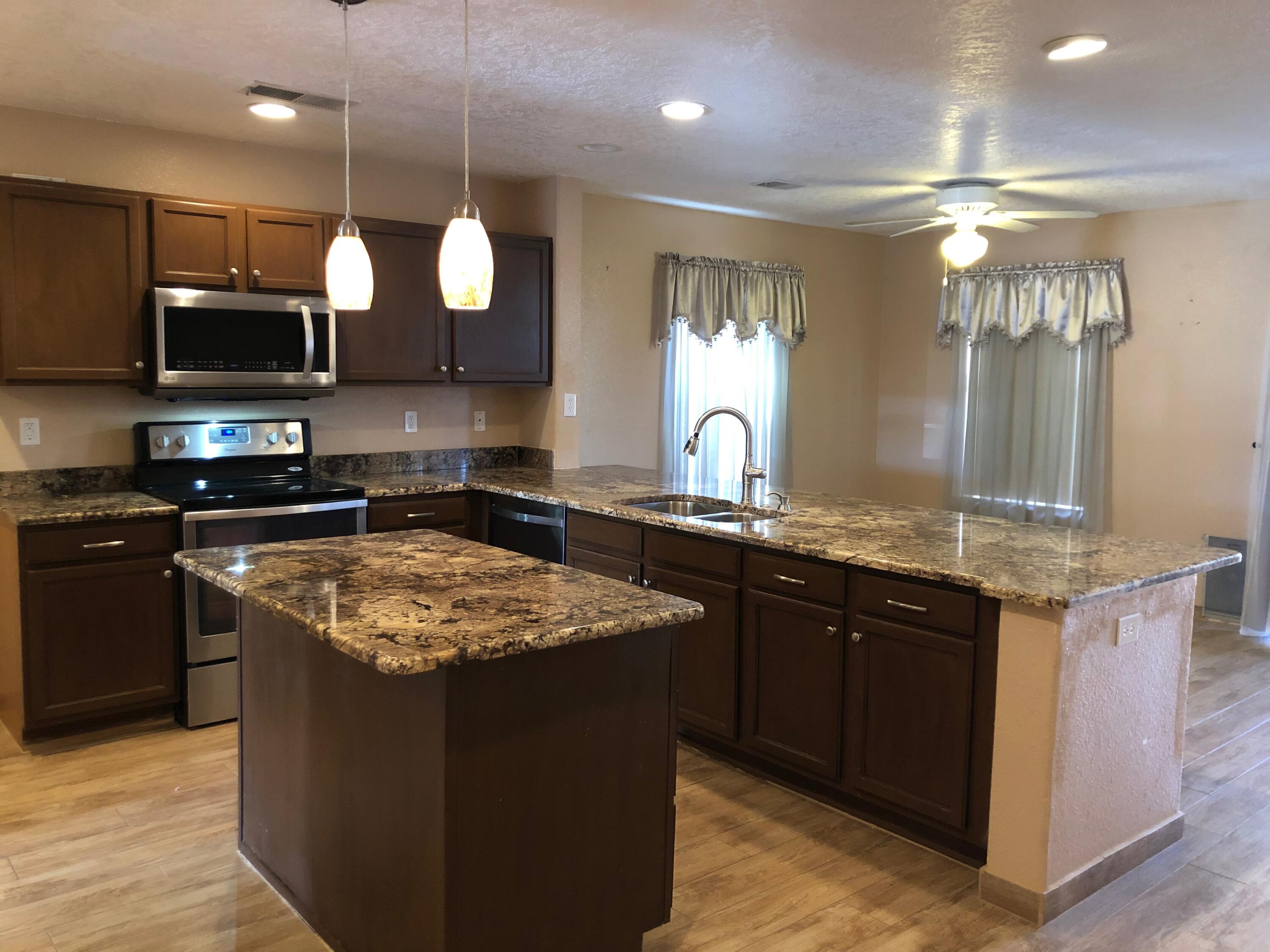 Photo 14 — 5305 Park Ridge Road NW