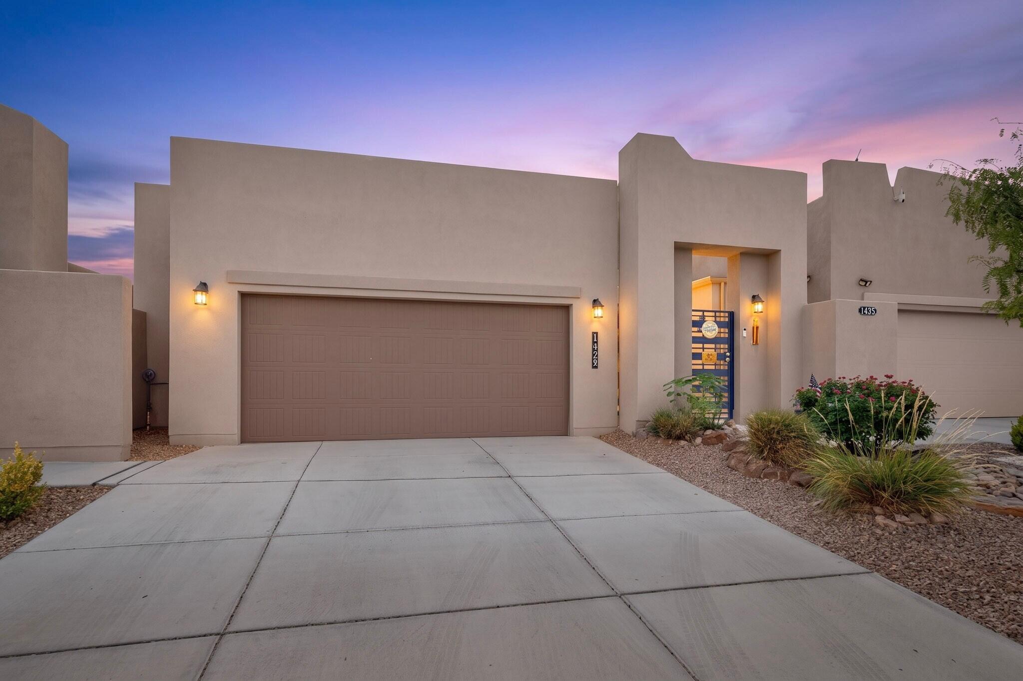 1st image of 1429 Tierra Verde Loop Nw, Los Lunas, NM 87031 | MLS# 1106885