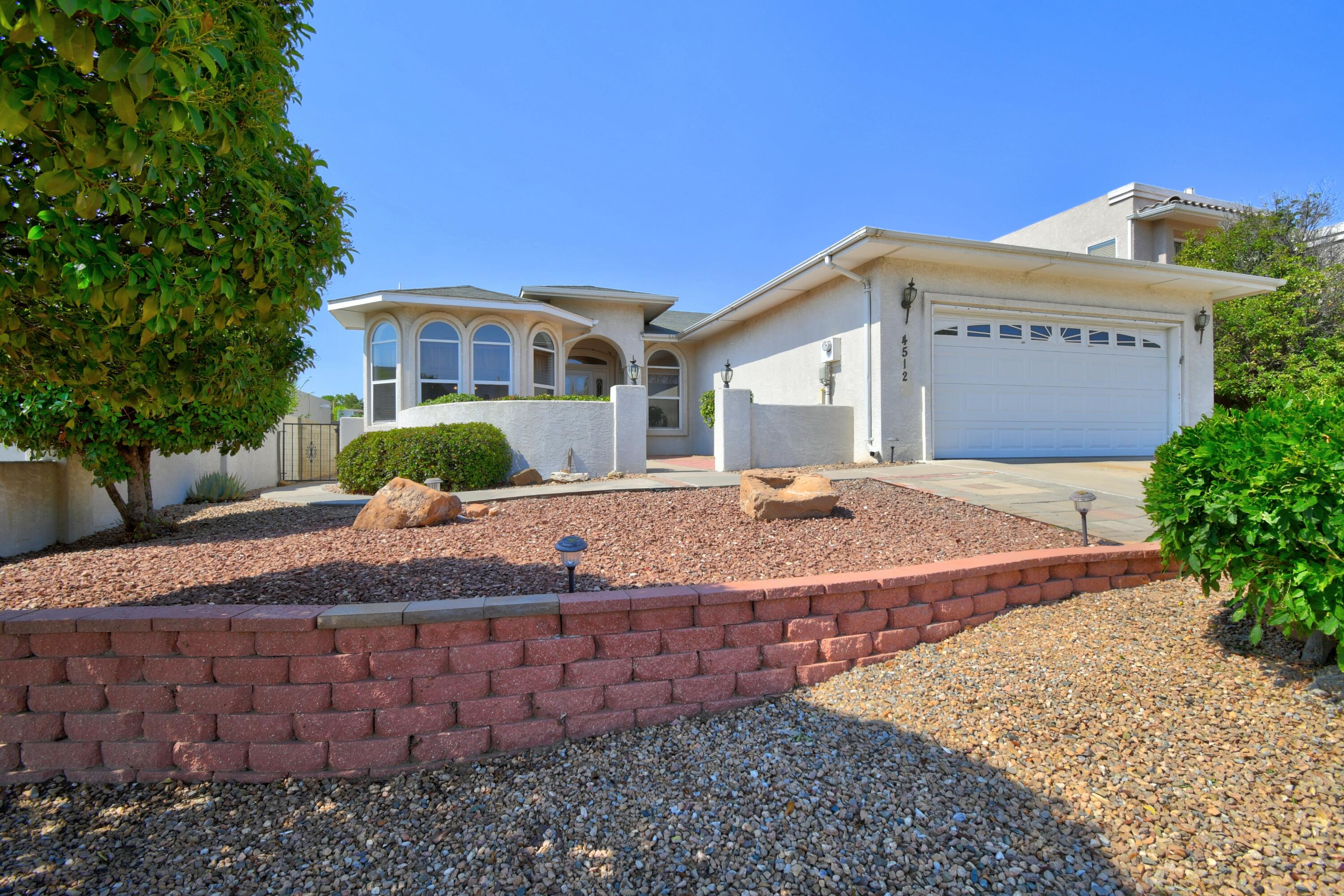 4512 Chadwick Road NW Albuquerque, NM 87120